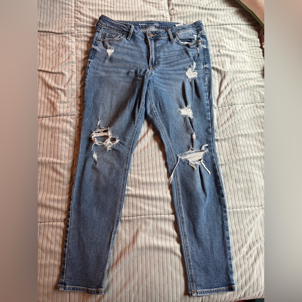 Super Skinny Distressed Blue Jeans